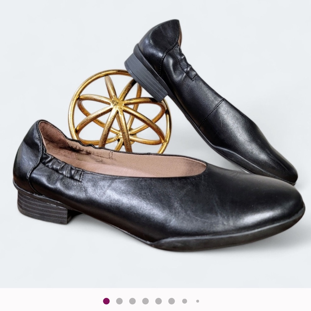 Elegant Black Women's Loafers , Dansko are unique!!